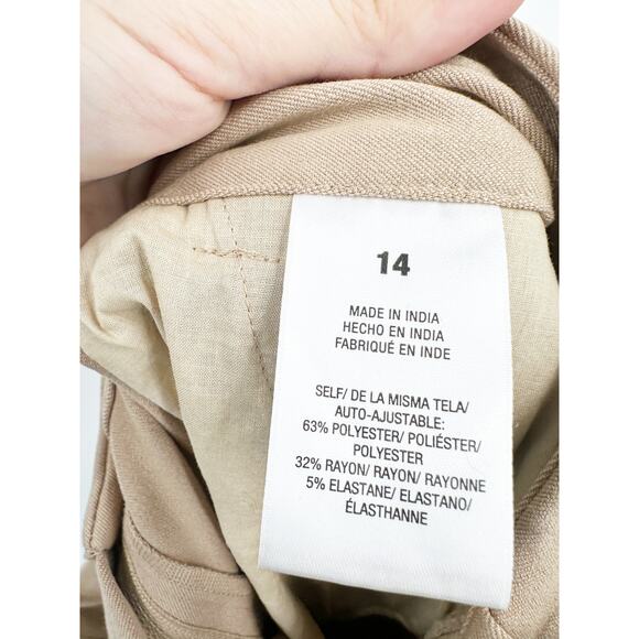 Favorite Daughter The Favorite Pleated Wide Leg Trouser Pant in Beige 14 - Picture 5 of 7